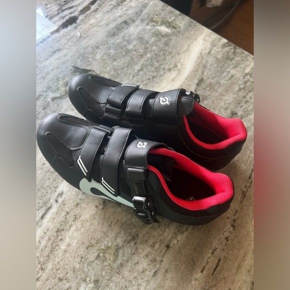 Peloton Other - Peloton Men’s Black Cycling Cleat Shoes with Clips - Size 44 (Men’s 10.5)